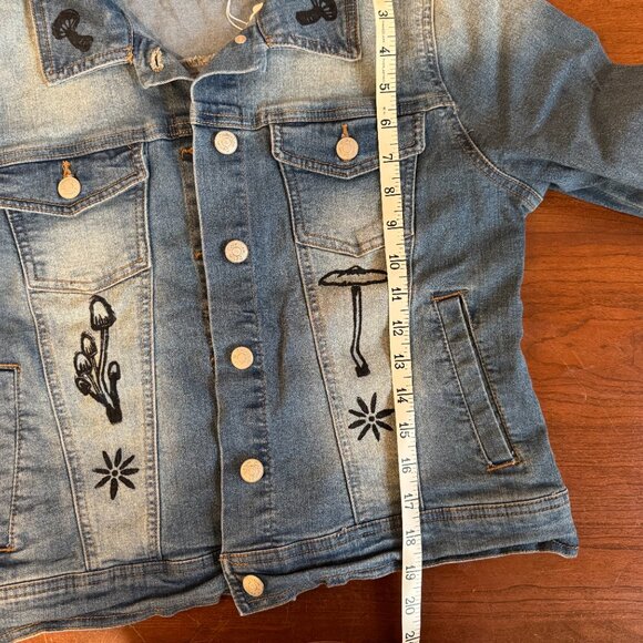 Truly One-of-a-Kind Hand Block Printed Forest Nymph Jean Jacket 🧚🏻‍♂️ - Picture 14 of 15